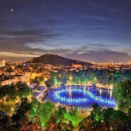 Guest Rooms Super Center Plovdiv Perfect Location Dış mekan fotoğraf